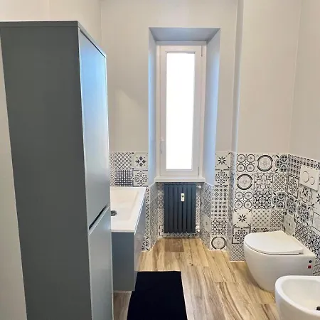 Torelli Home, Moderno E Confortevole, Nel Cuore Della Citta Di Milano, Con Balcone Esterno Vista Garibaldi * Milánó